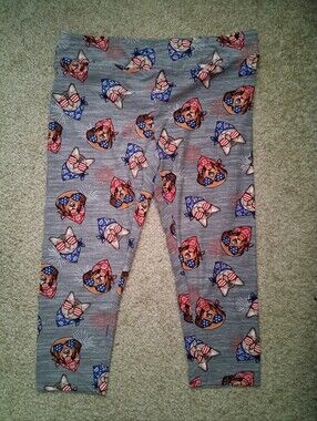 Women's patriotic animal capri leggings